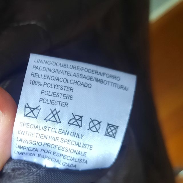 Abrigo de piel marrón. Talla S.