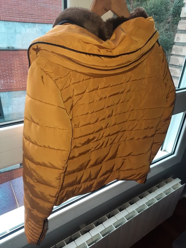 Chaqueta acolchada. Talla M.