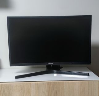 Pantalla Samsung 24 pulgadas CURVE