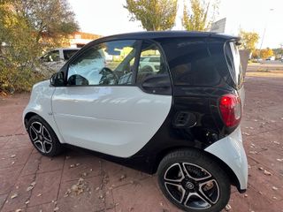 SMART fortwo 60kW81CV EQ coupe