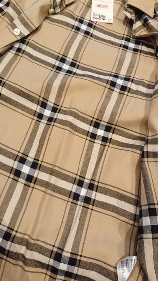 Camisa regular fit hombre.