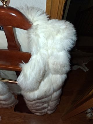 Chaleco de pelo blanco invierno.