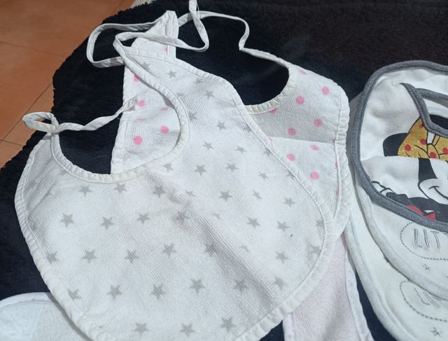 BABEROS VARIOS  BEBE
