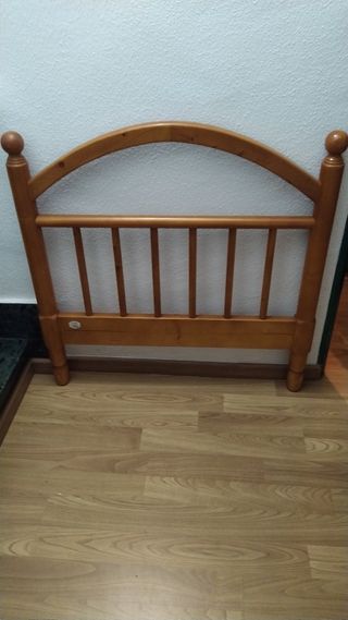 2 camas de pino macizo de marca Leño