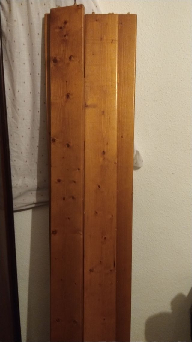 2 camas de pino macizo de marca Leño
