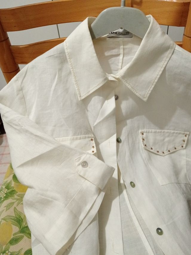 Blusa 
da donna in lino con perline 