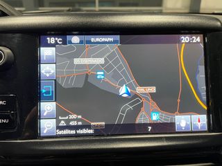 Peugeot 2008 2016 1.2I Pure Tech