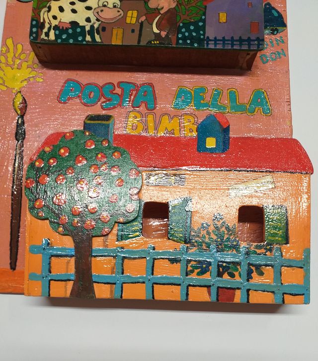 Organizzatore in legno da parete bambina