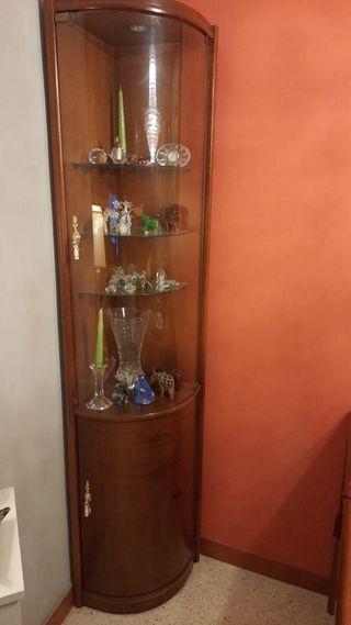 Vitrina esquinera