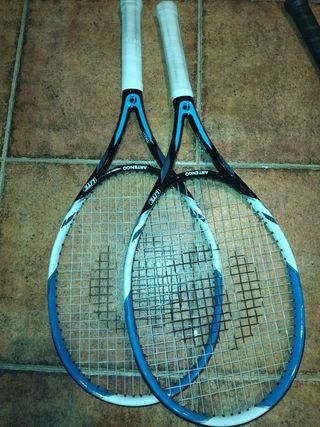 Dos raquetas de tenis 