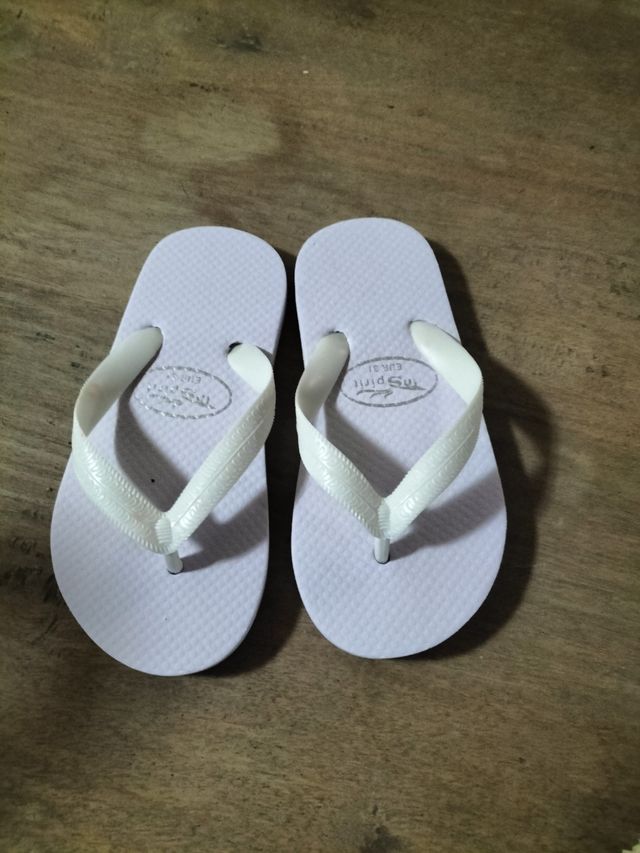 Chinelo branco criança