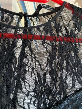 Vestido fiesta brillante negro Zara