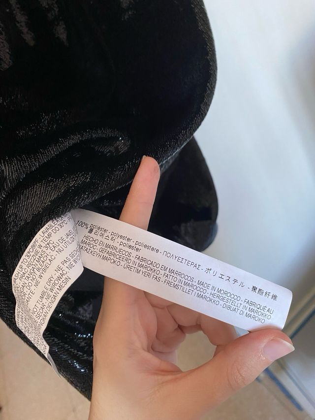 Vestido fiesta brillante negro Zara