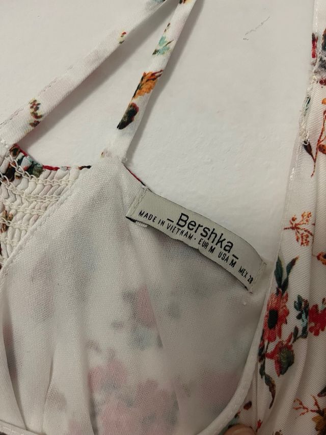 Vestido de Bershka, en muy buen estado.