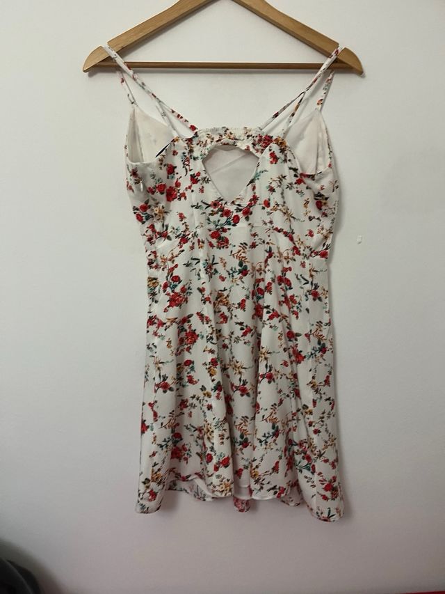 Vestido de Bershka, en muy buen estado.