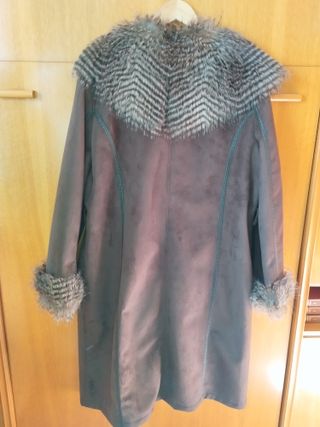Abrigo de piel vuelta marrón Marca Baronia