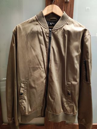 CHAQUETA BOMBER BERSHKA 