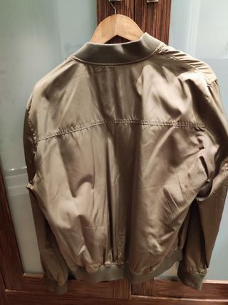 CHAQUETA BOMBER BERSHKA 