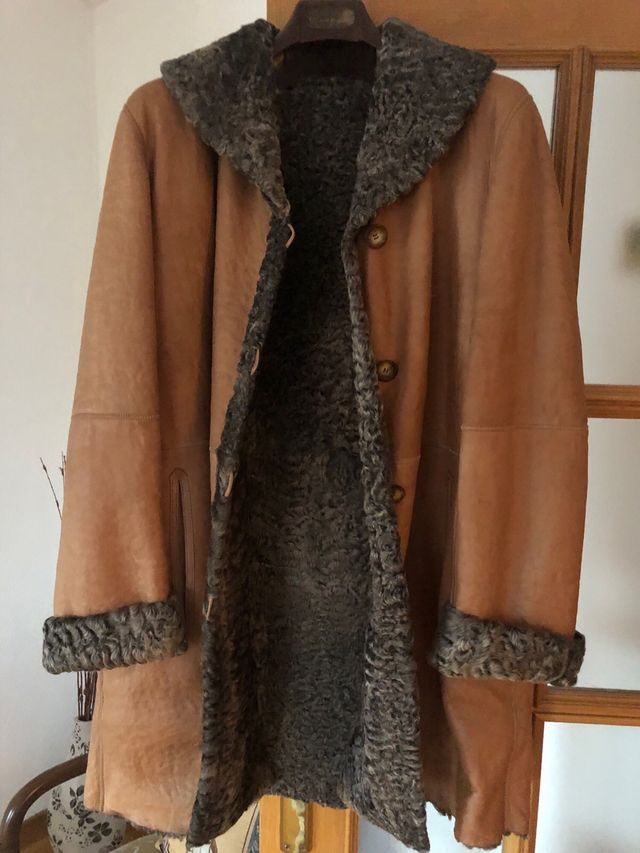 Abrigo de piel con forro de Astracán