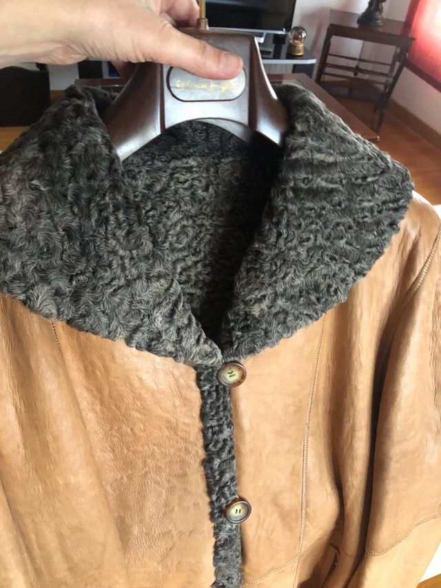 Abrigo de piel con forro de Astracán