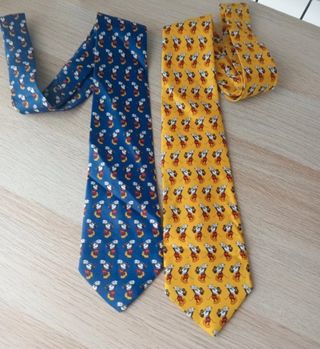 2 corbatas vintage de Disney Mikey mause nuevas