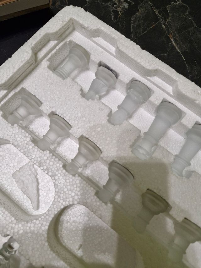 Scacchiera in vetro da esposizione,nuova