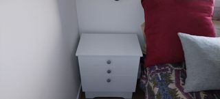 Mesita  blanca