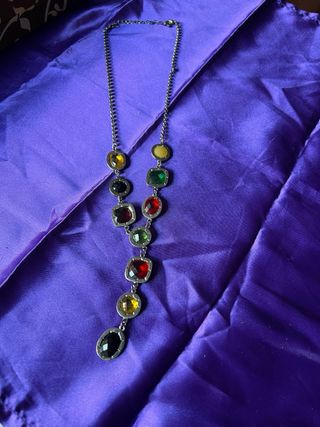 Collar con cristales