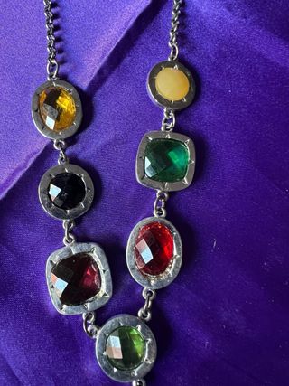 Collar con cristales