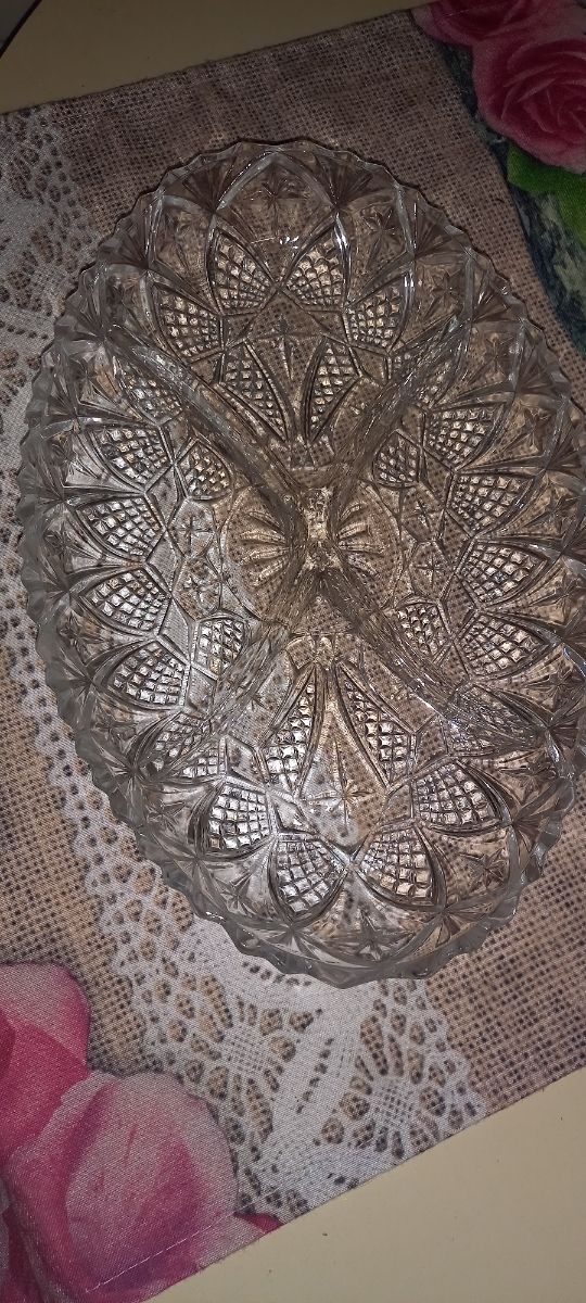 Lote de vasos de cristal.y fuentes .