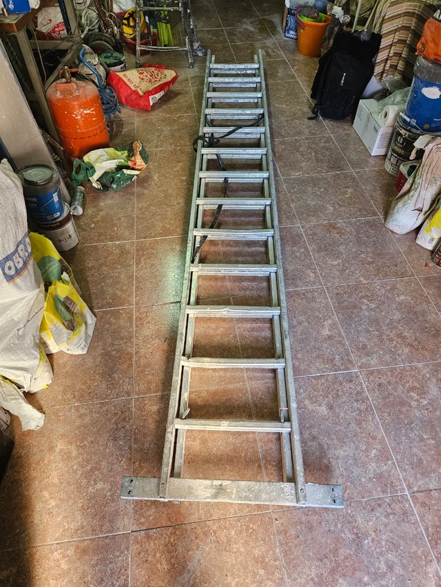 vendo o alquilo escalera extensible