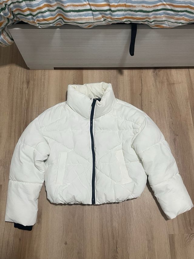 Anorak blanco stradivarius