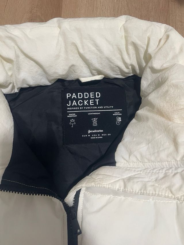 Anorak blanco stradivarius