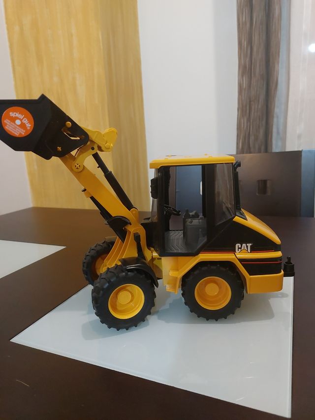 Pala cargadora articulada Cat . Juguete