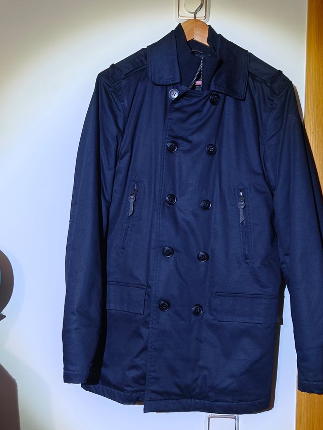 Abrigo tipo gabardina sin estrenar