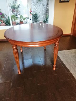 Mesa elíptica de cerezo