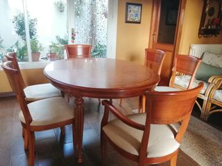 Mesa elíptica de cerezo