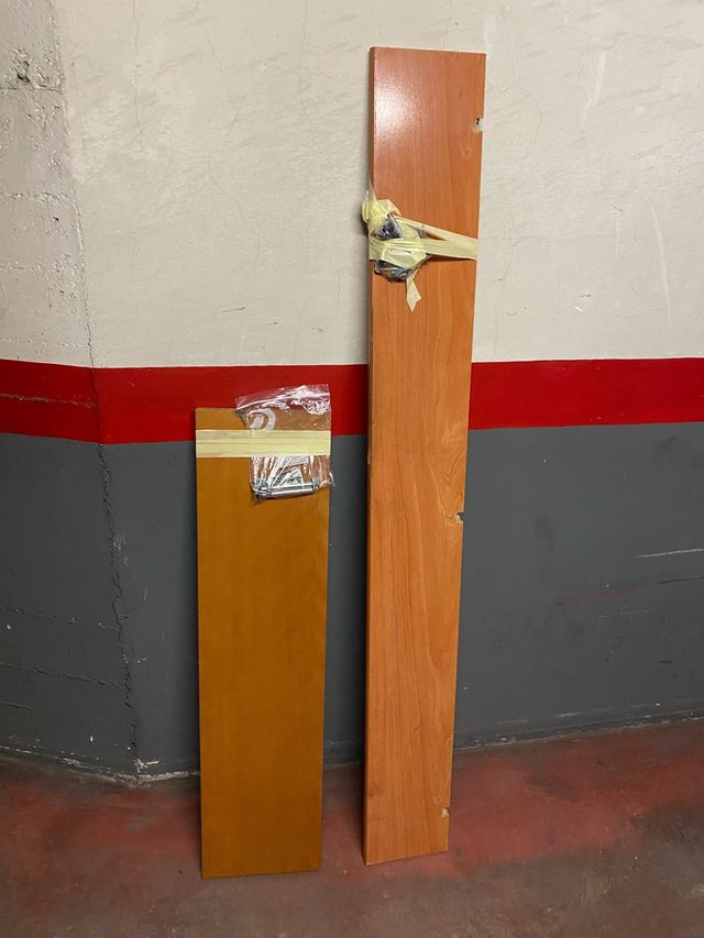2 baldas con soporte y tornillos