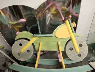 Balancín moto en madera 