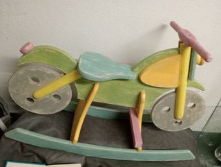 Balancín moto en madera 