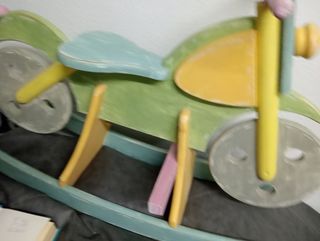 Balancín moto en madera 