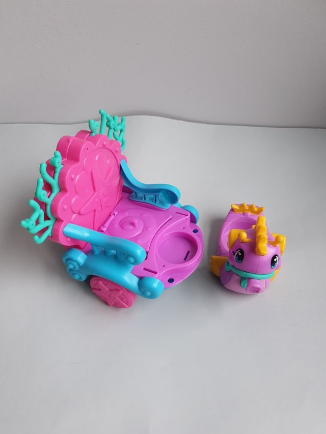 Reino, Carruaje y Cueva Sirenas Pinypon 