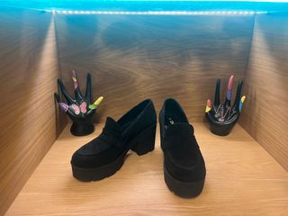 Zapatos negros
