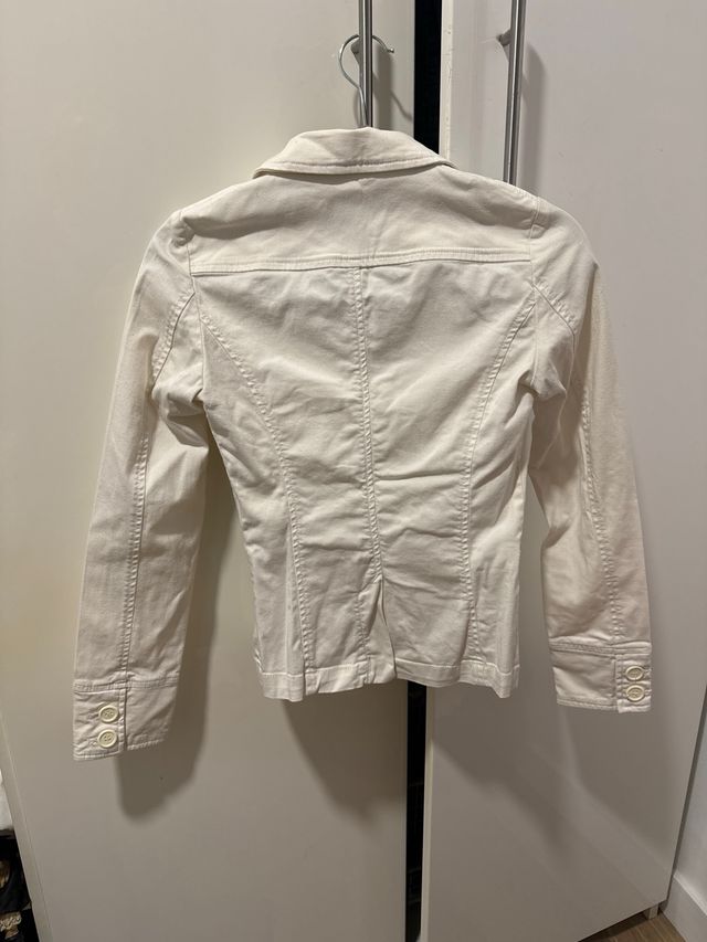 Chaqueta entallada vaquera blanca