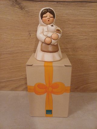 THUN Presepe Donna con conigli bianco