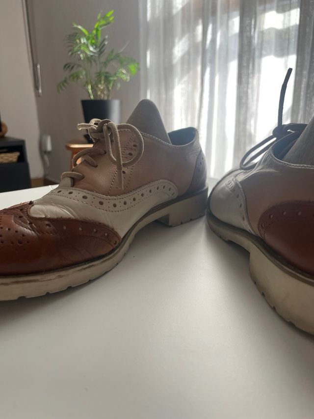 Zapatos bajos de piel