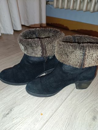 Botines de piel-ante, negros