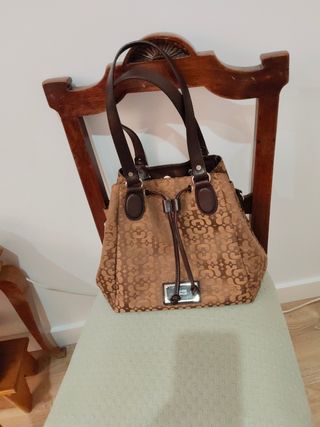 Bolso tipo saco con 2 asas