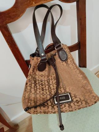 Bolso tipo saco con 2 asas