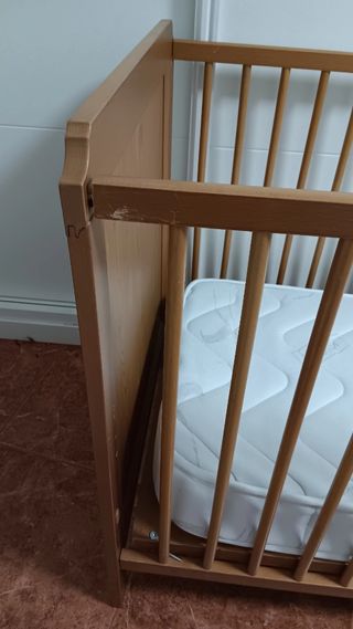 Cuna madera